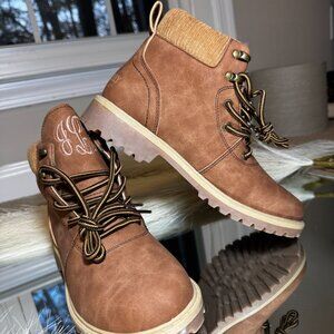 [NWOT] Marleylilly Brown Faux Suede Hiking Boots – Size 9, Removable Monogram***